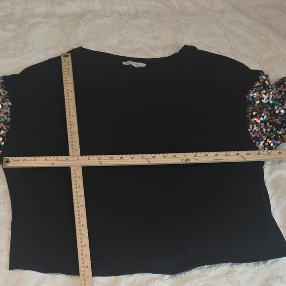 Vine & Love Women's Black Sequin Sleeve Top, Size L (1205) - Picture 7 of 7